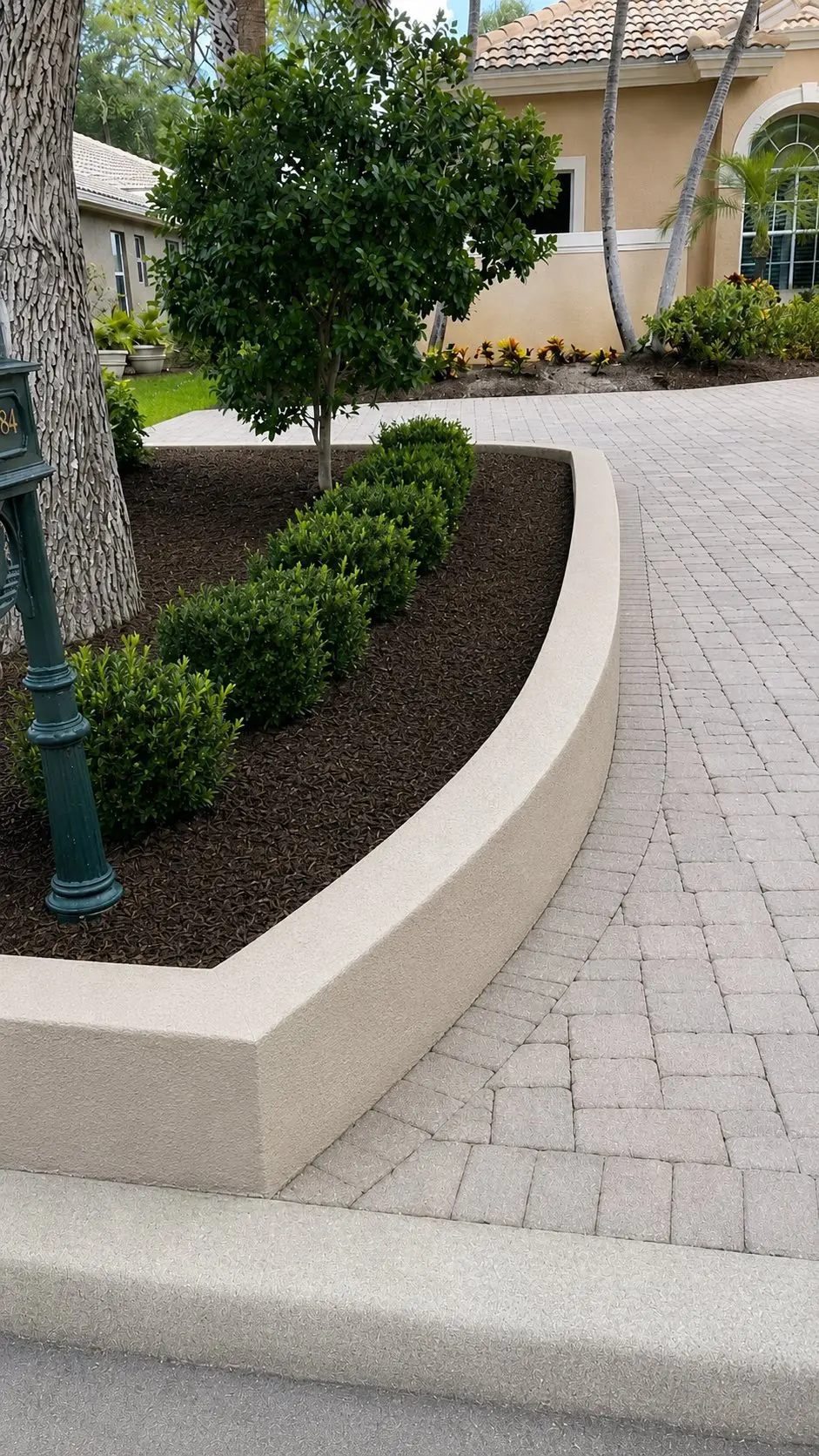 Residential landscaping maintenance in Bonita Springs